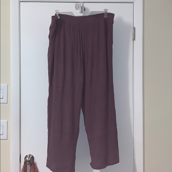 Be BOLD with these Flare Pants!! - Picture 3 of 4